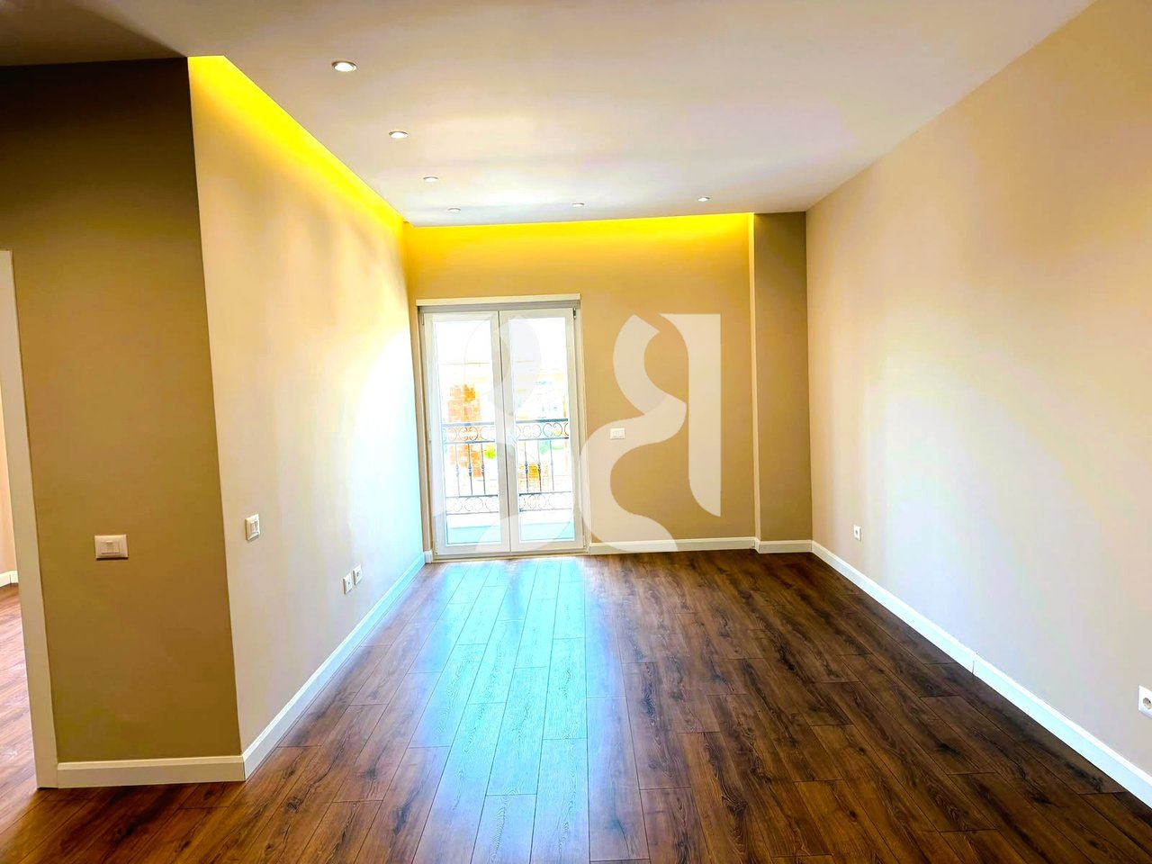 APARTAMENT 1+1 PER SHITJE TE PORTA TIRANA E RE