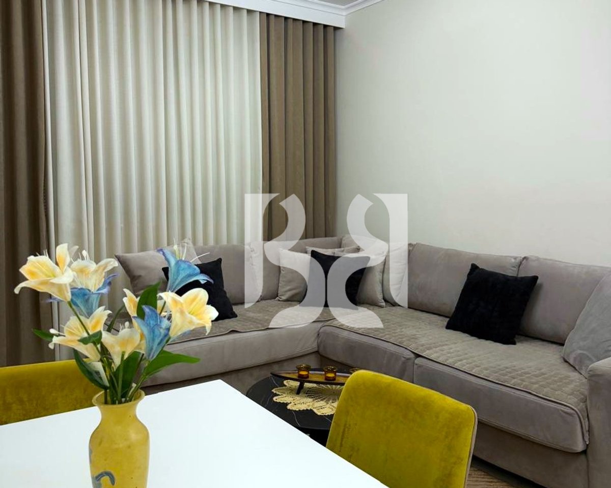 Apartament 2+1 me Qira në Golden Park – Kati 5 | 65,000 Lekë/Muaj