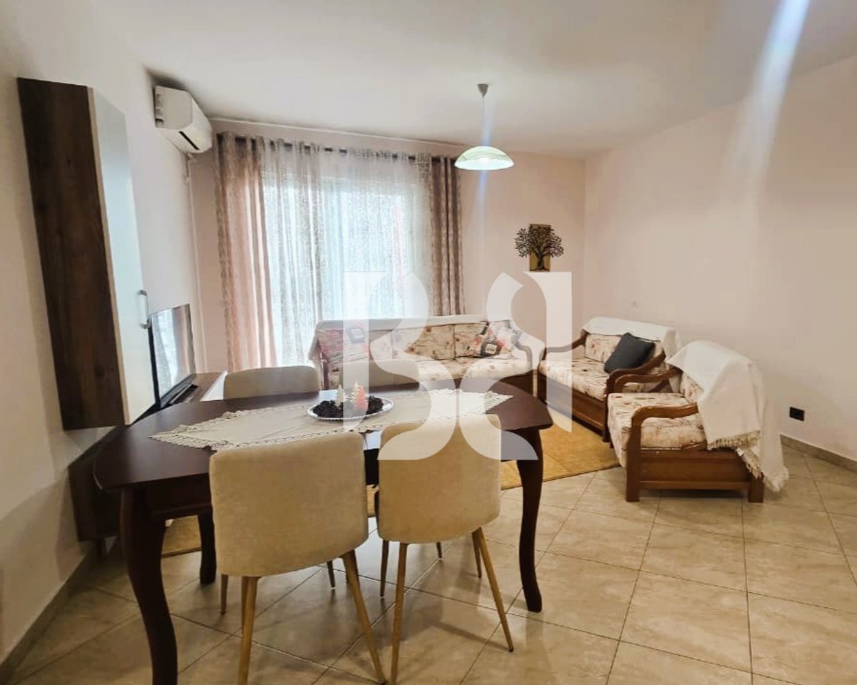 APARTAMENT 2+1+2 ME QIRA MBRAPA QENDRES GLOBE