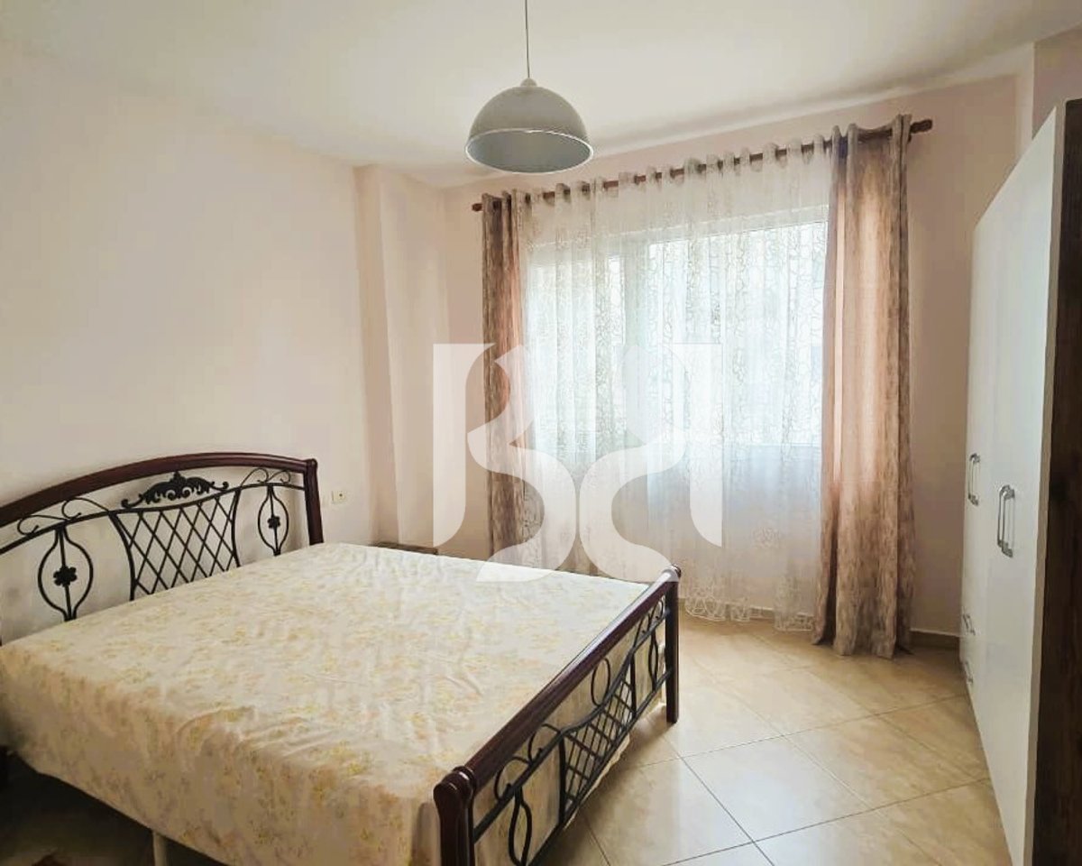 APARTAMENT 2+1+2 ME QIRA MBRAPA QENDRES GLOBE