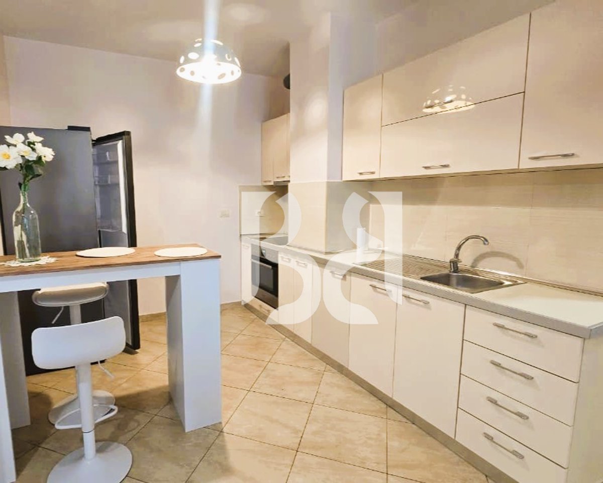APARTAMENT 2+1+2 ME QIRA MBRAPA QENDRES GLOBE