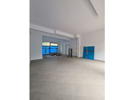 SUPER BUSINESS ENVIRONMENT ON DIBRA STREET!