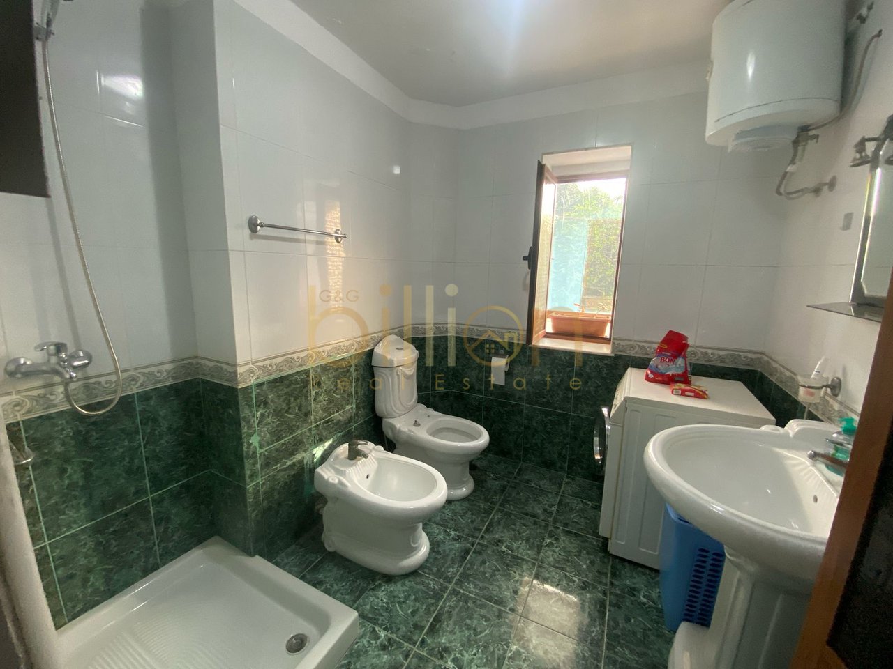 2+1 APARTMENT FOR RENT NEAR DURRESI RESTAURANT!