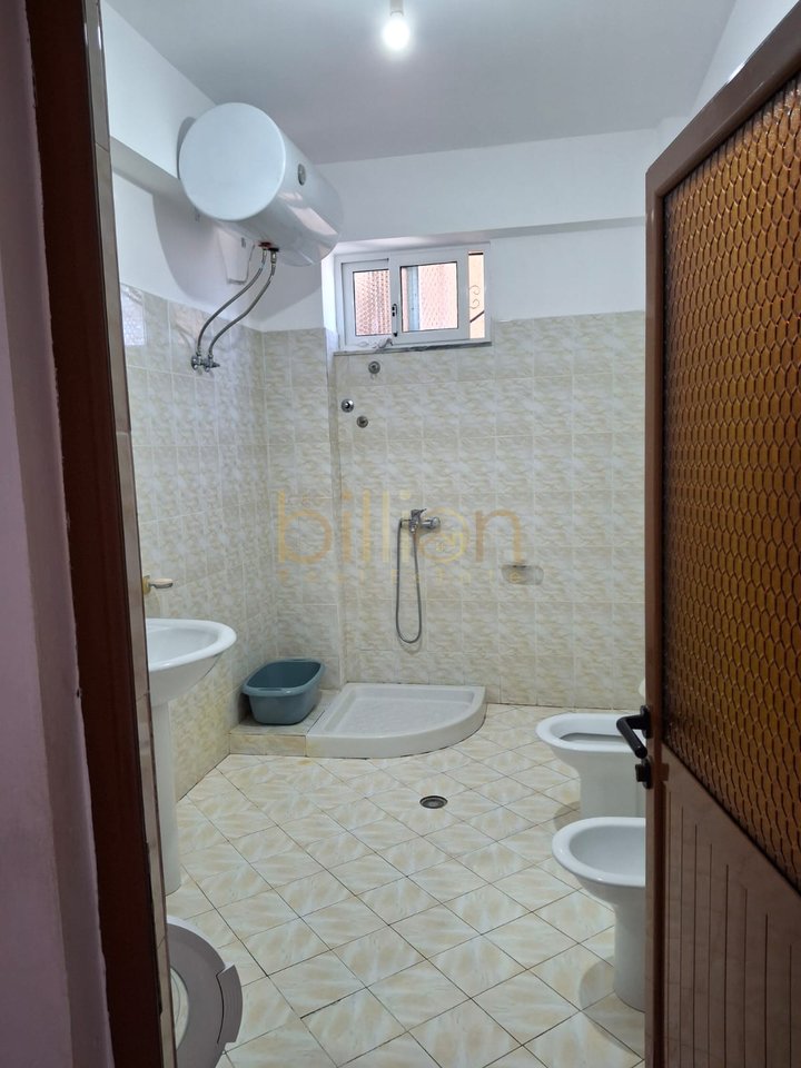 APPARTAMENTO 3+1 IN VENDITA A SARANDË, IN VIA N. 5