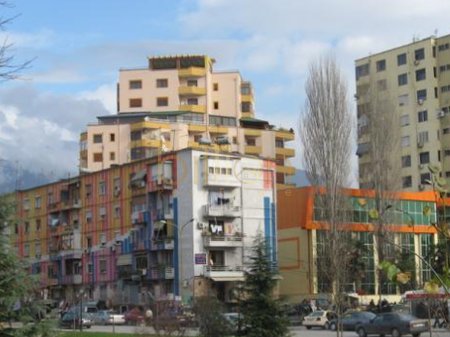 WAREHOUSE / STORE FOR RENT – NEAR THE BALLET SCHOOL