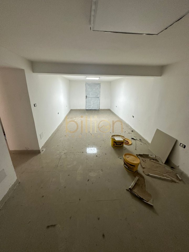 WAREHOUSE / STORE FOR RENT – NEAR THE BALLET SCHOOL