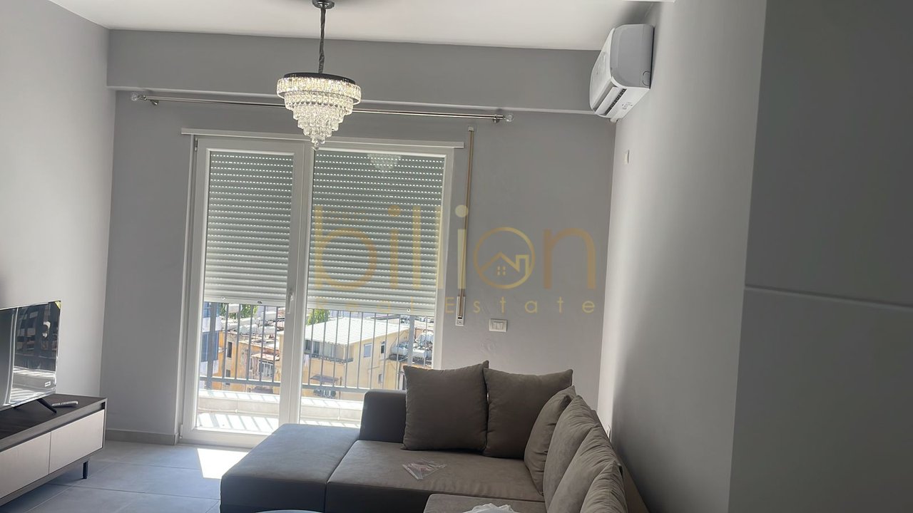 IN AFFITTO APPARTAMENTO 2+1+2 + POSTO AUTO – BRRYLI