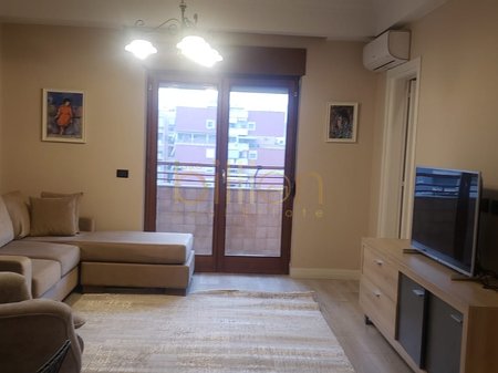 NE QENDER SHITET APARTAMENT 1+1 DHE GARSONIERE !