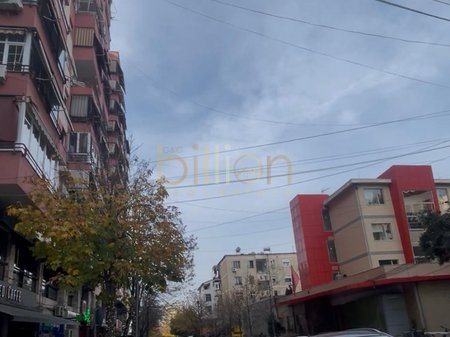 APARTMENT FOR SALE 190 m² ON SAMI FRASHERI STREET