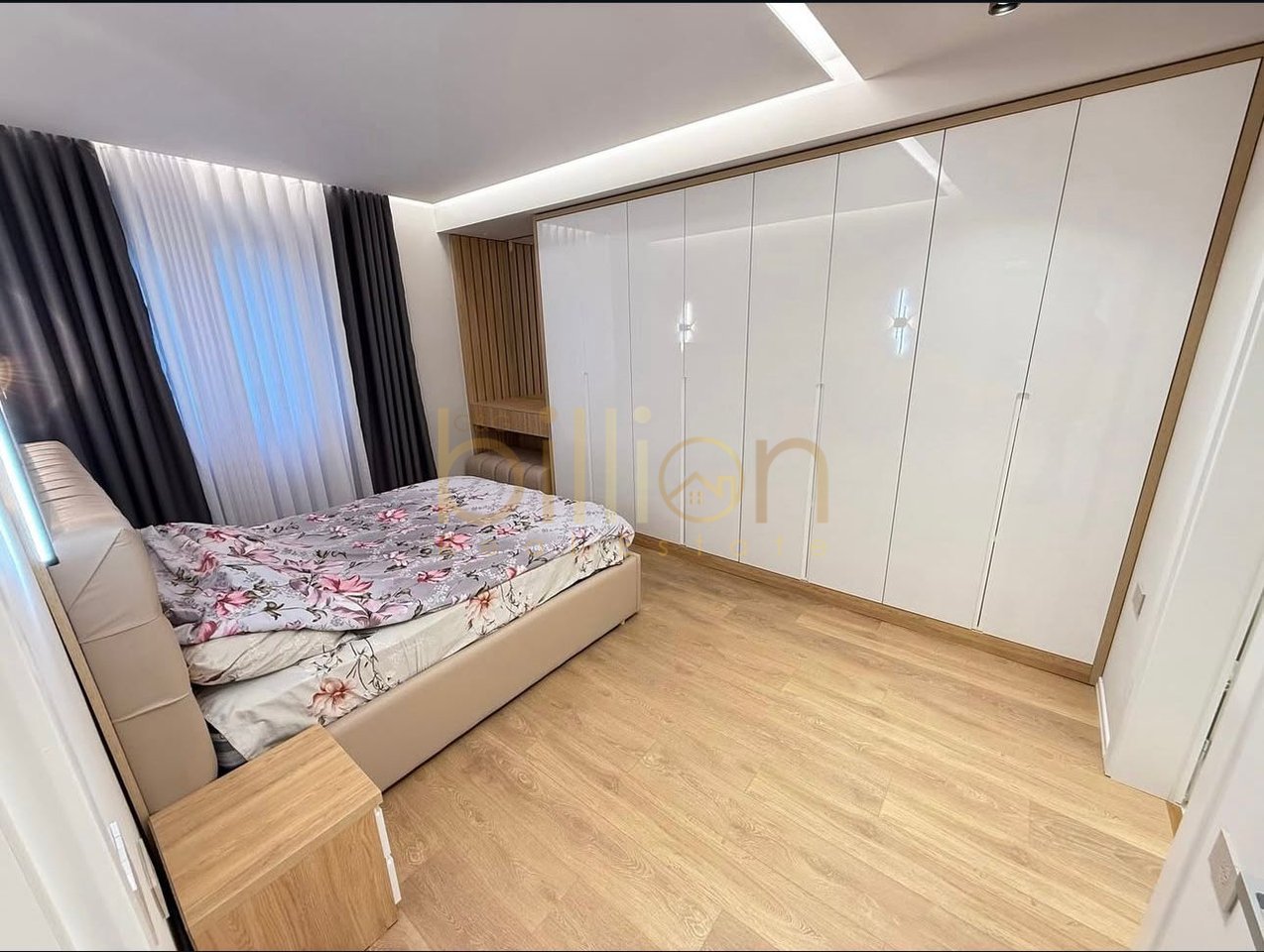 JEPET ME QIRA APARTMANET 2+1+2 TEK LIQENI I THATE