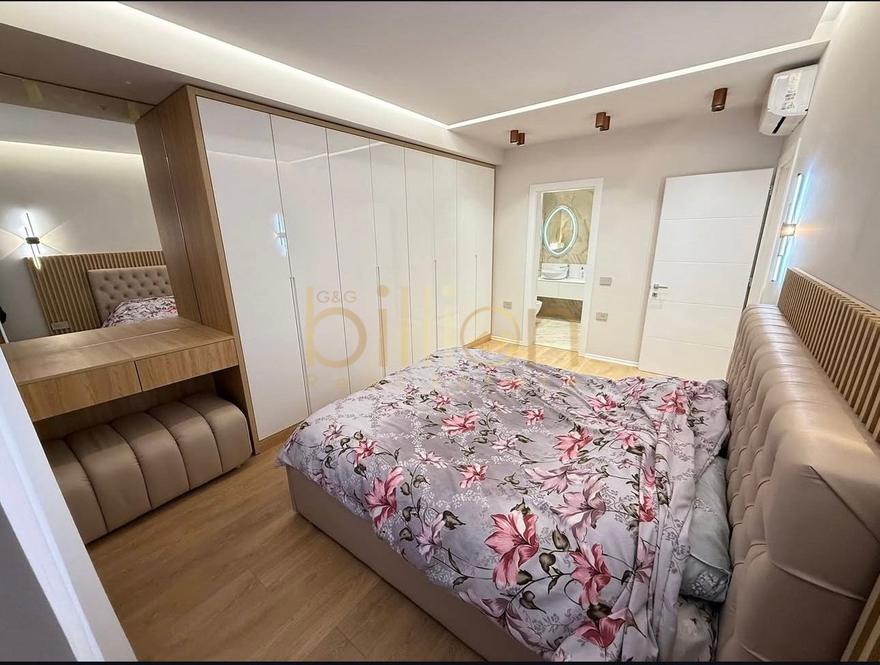 JEPET ME QIRA APARTMANET 2+1+2 TEK LIQENI I THATE