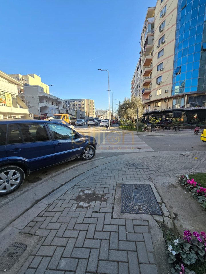 SHITET APARTAMENT 2+1 NE ASTIR