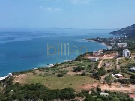 LAND FOR SALE + BUILDING IN ROWS