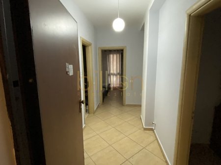 APARTAMENT 2+1+2 ME QIRA TEK KOMMUNA E PARISIT