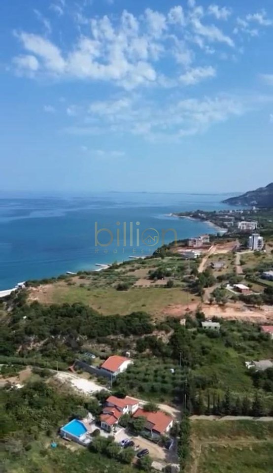 LAND FOR SALE + BUILDING IN ROWS