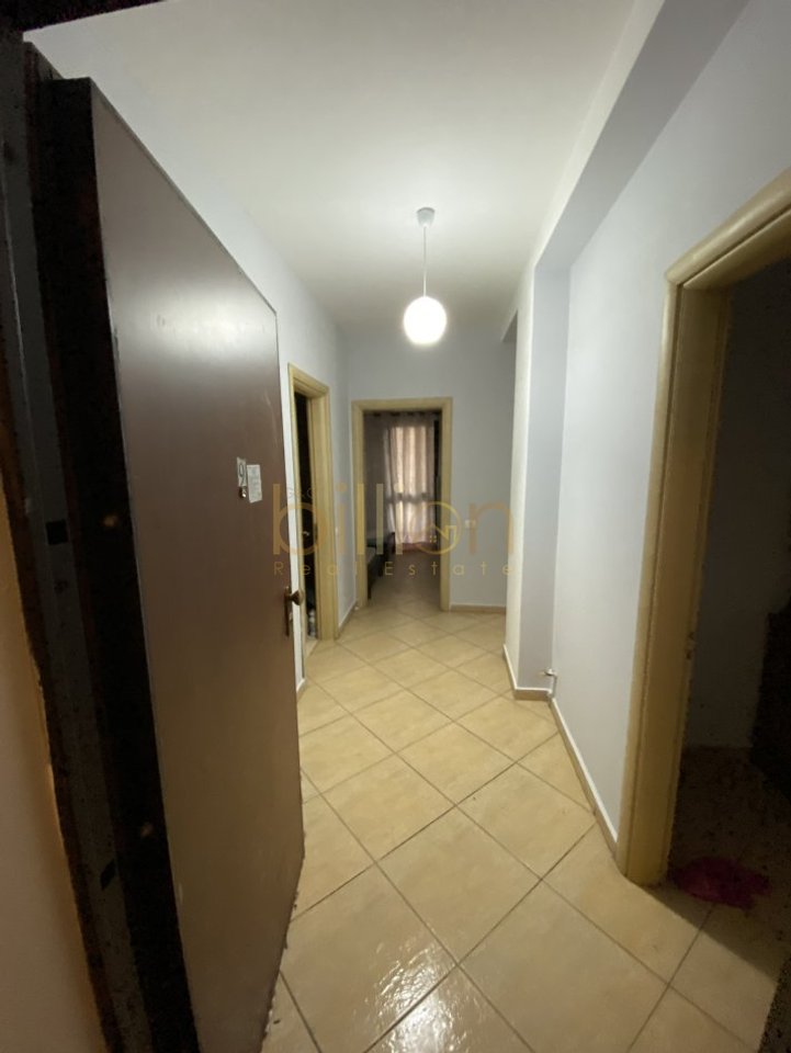 APARTAMENT 2+1+2 ME QIRA TEK KOMMUNA E PARISIT