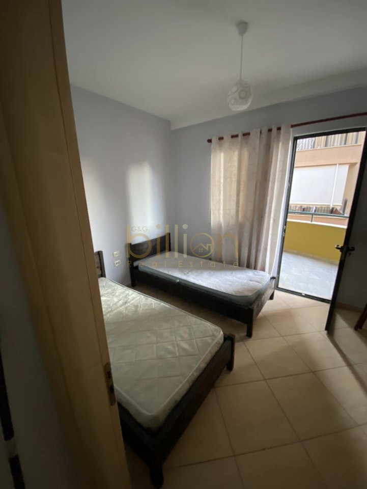 APARTAMENT 2+1+2 ME QIRA TEK KOMMUNA E PARISIT
