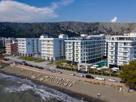 SHITET APARTAMENT 2+1 NË KUNE, SHËNGJIN – VIJË E PARË ME DETIN