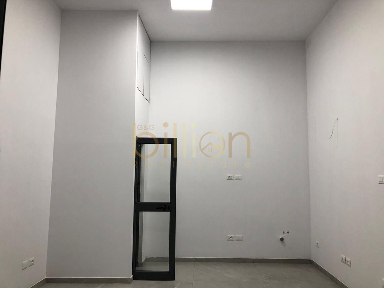 LOCALE COMMERCIALE IN AFFITTO IN VIA DIBRA!