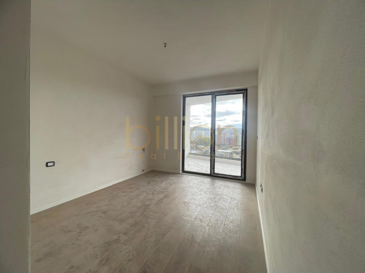 Appartamento 2+1+2 in vendita nell'ex Campo Aviazione