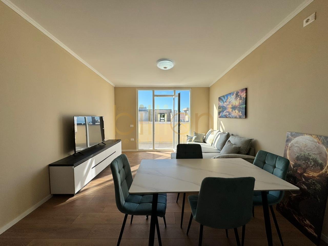 SHITET APARTAMENT 2+1 NË DURRËS – PLAZHI ILIRIA !