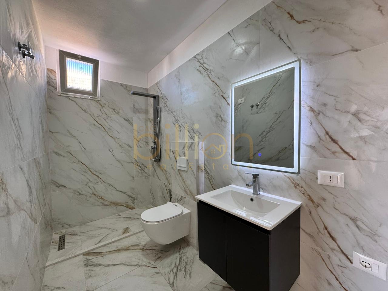 SHITET APARTAMENT 2+1 NË DURRËS – PLAZHI ILIRIA !