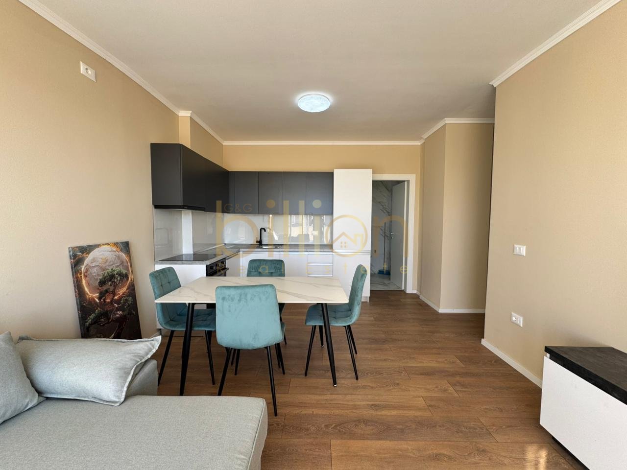 SHITET APARTAMENT 2+1 NË DURRËS – PLAZHI ILIRIA !