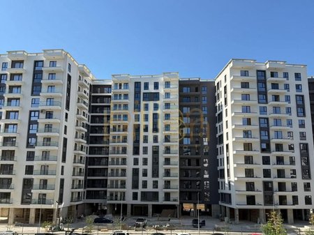 Appartamento 2+1+2 in vendita nell'ex Campo Aviazione