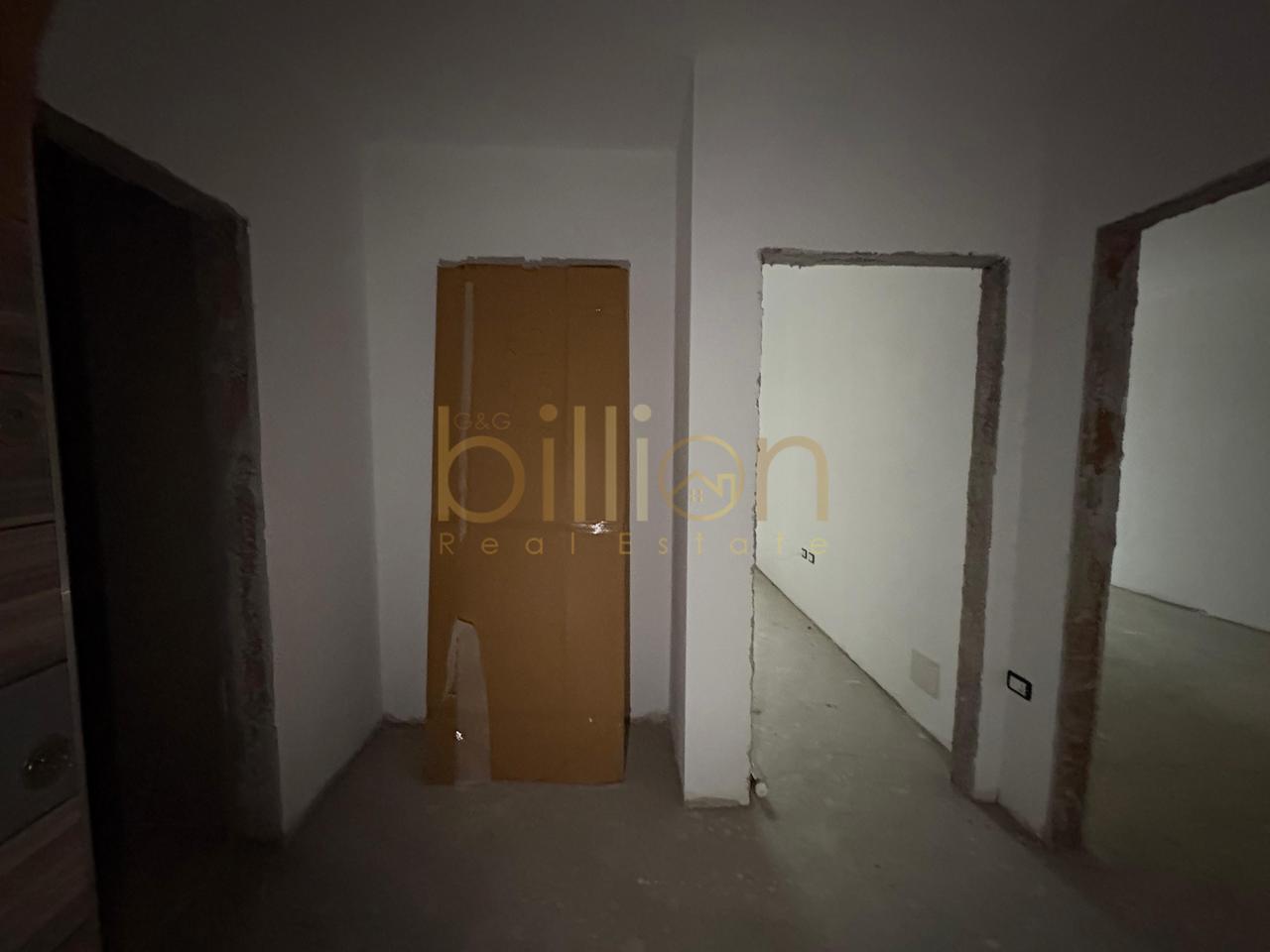 SHITET APARTAMENT 1+1 PRANE SPAK,RRUGA JORDAN MISJA!