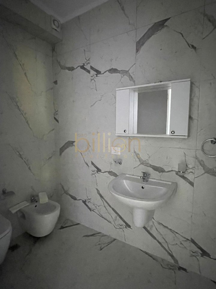 AFFITTASI APPARTAMENTO 2+1 A MYSLYM SHYR