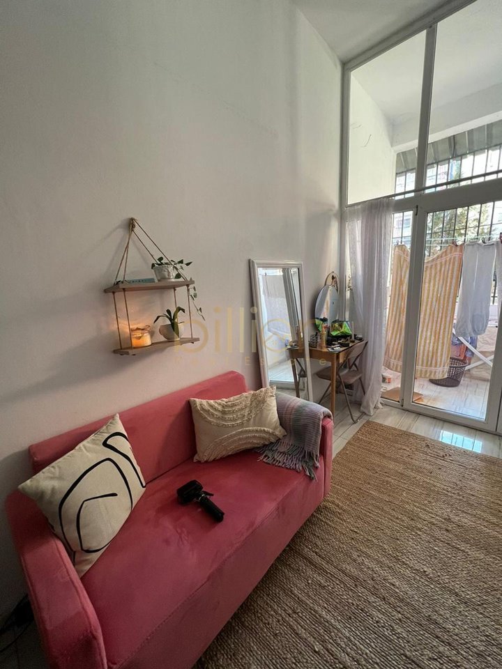 Shitet duplex në zonën e Rrugës "5 Maji"