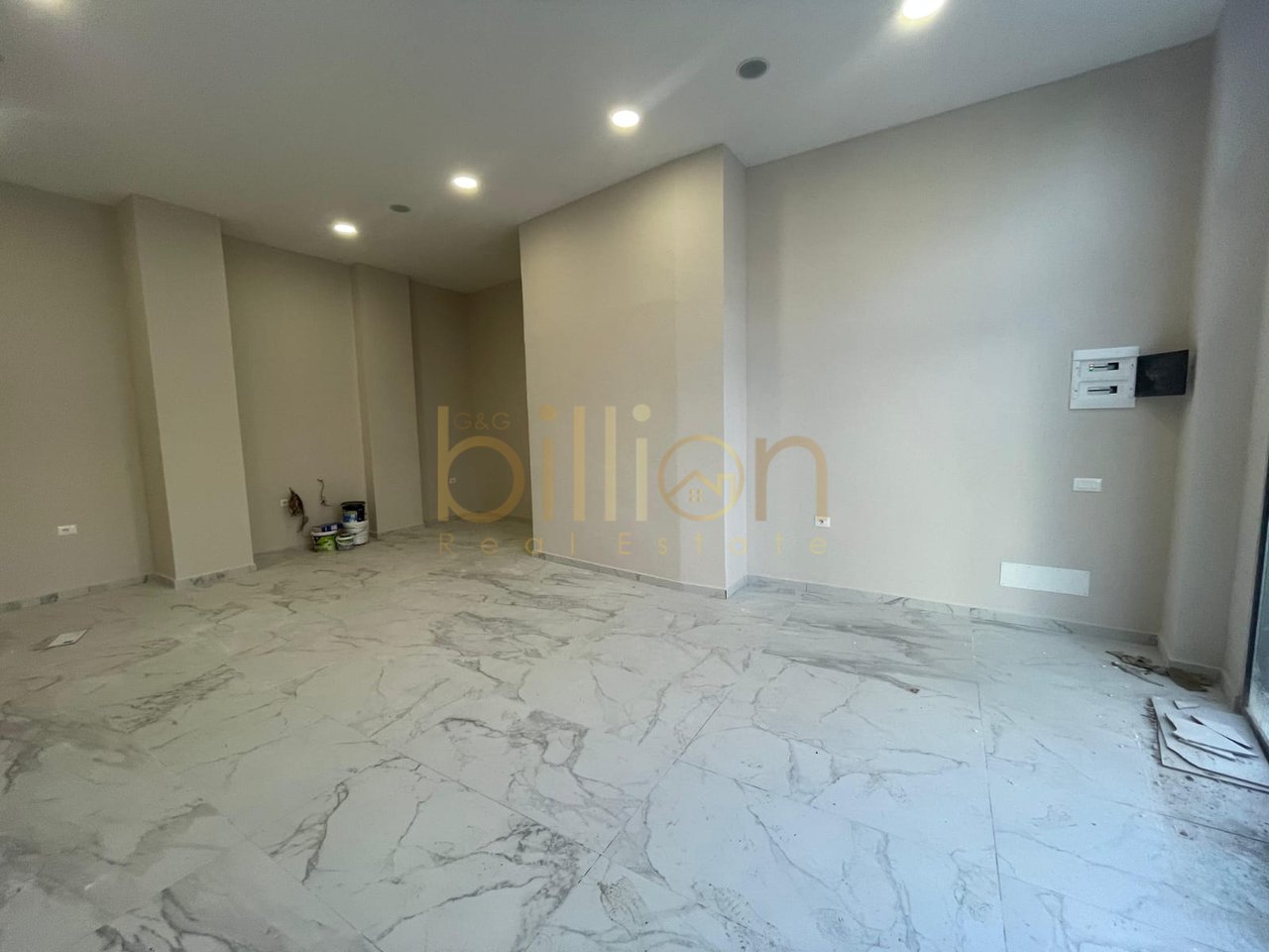 JEPET AMBJENT BIZNESI ME QIRA NE LAPRAKE!