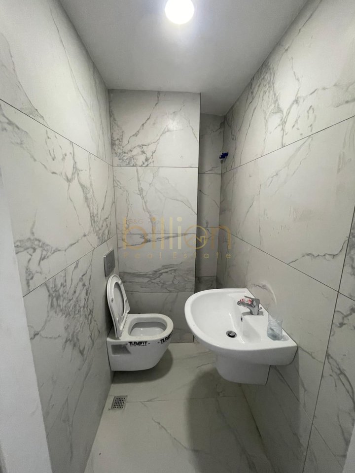 JEPET AMBJENT BIZNESI ME QIRA NE LAPRAKE!