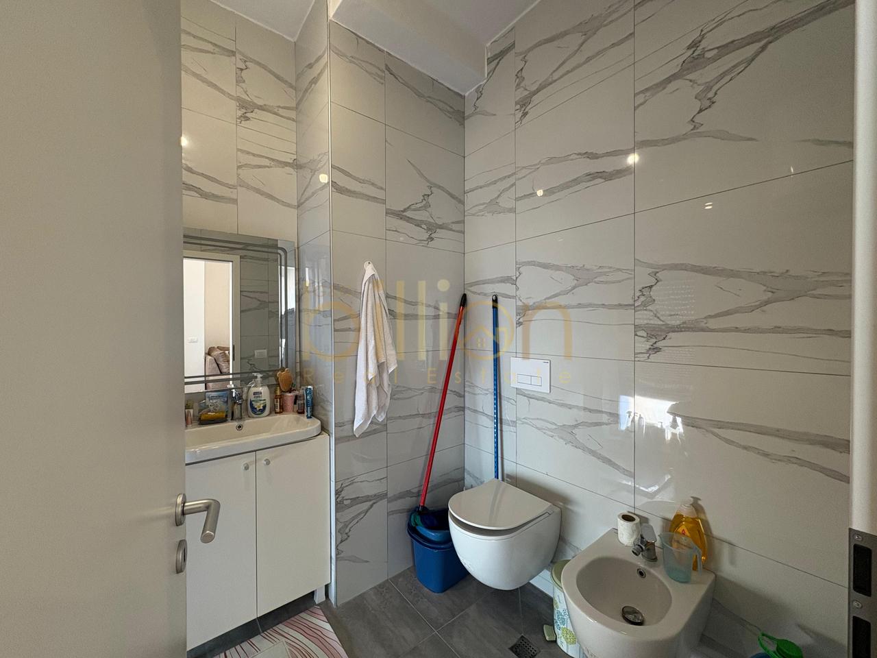 SHITE APARTAMENT 1+1 NE ZONEN E ALI DEMIT NE MANGALEM