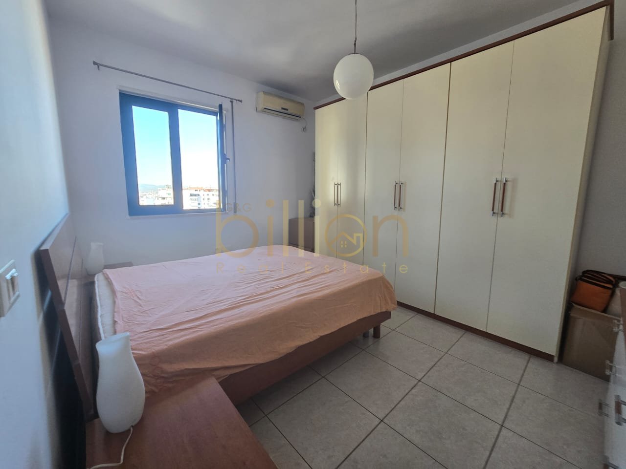 SHITET APARTAMENT 2+1+2 - QENDER