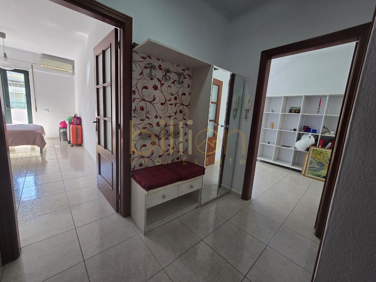 SHITET APARTAMENT 2+1+2 - QENDER
