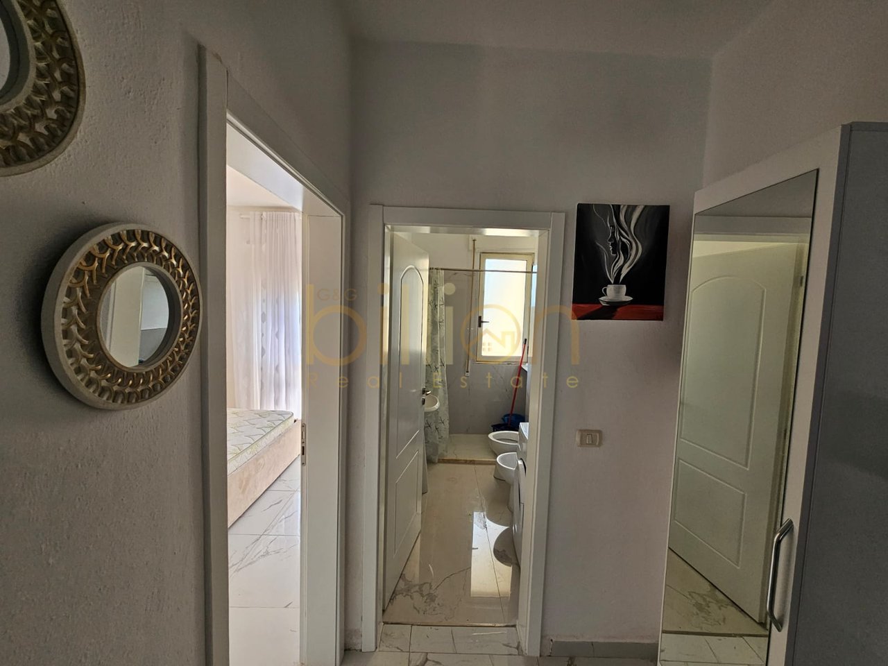SHITET APARTAMENT 1+1 NË GOLEM + POST PARKIMI