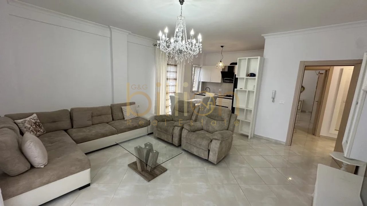 SHITET,APARTAMENT 3+1+VERANDE,PAS CASA ITALIA,PRANE SHKOLLES ERNEST KOLIQI