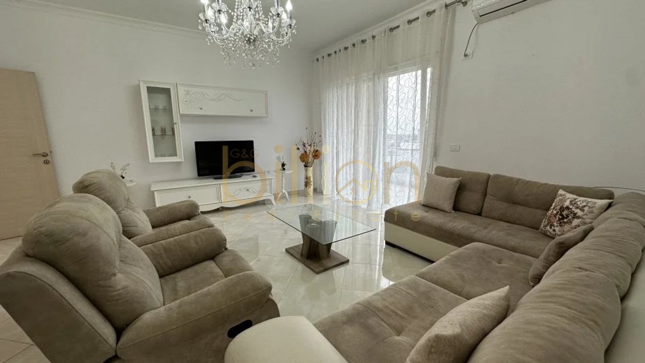 SHITET,APARTAMENT 3+1+VERANDE,PAS CASA ITALIA,PRANE SHKOLLES ERNEST KOLIQI