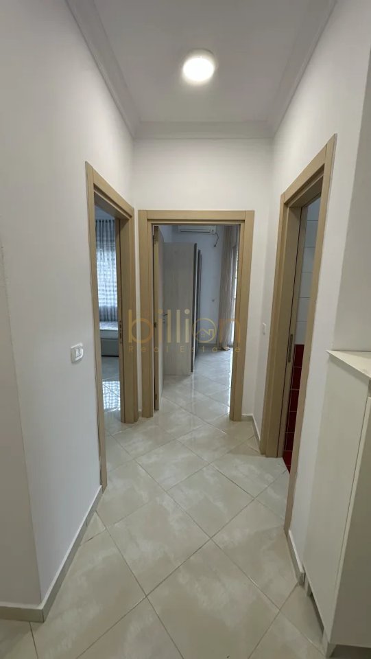 SHITET,APARTAMENT 3+1+VERANDE,PAS CASA ITALIA,PRANE SHKOLLES ERNEST KOLIQI