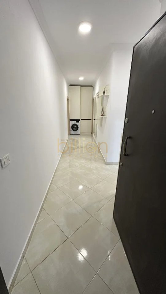 SHITET,APARTAMENT 3+1+VERANDE,PAS CASA ITALIA,PRANE SHKOLLES ERNEST KOLIQI