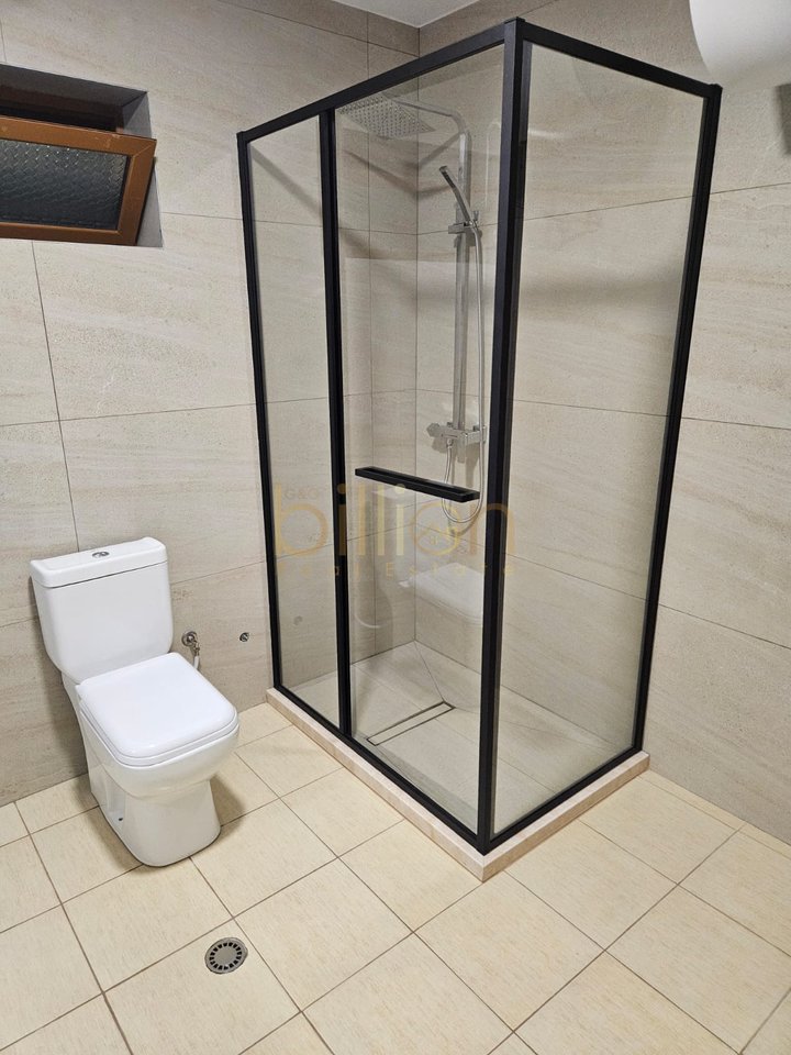 JEPET ME QIRA APARTAMENT 2+1+VEND PARKIMI,LAPRAKE