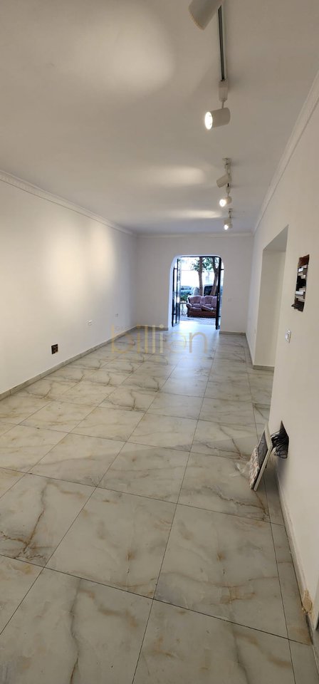 LOCALE COMMERCIALE IN AFFITTO, XHAMLLIKU