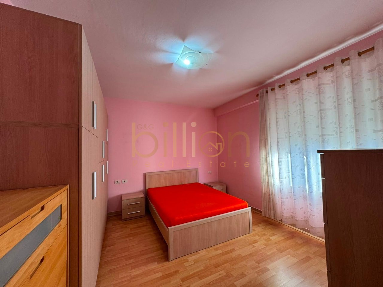 JEPET ME QIRA APARTAMENT 1+1 TEK ATSH