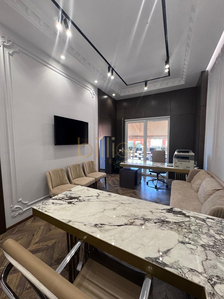 APARTMENT FOR RENT FOR OFFICES, GOLDEN PARK COMPLEX, OPPOSITE AMERICAN HOSPITAL 3