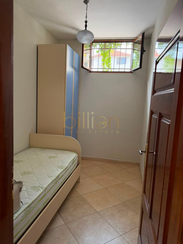 AFFITTASI AMBIENTE 100 M² PRESSO IL BOULEVARD ZOGU I