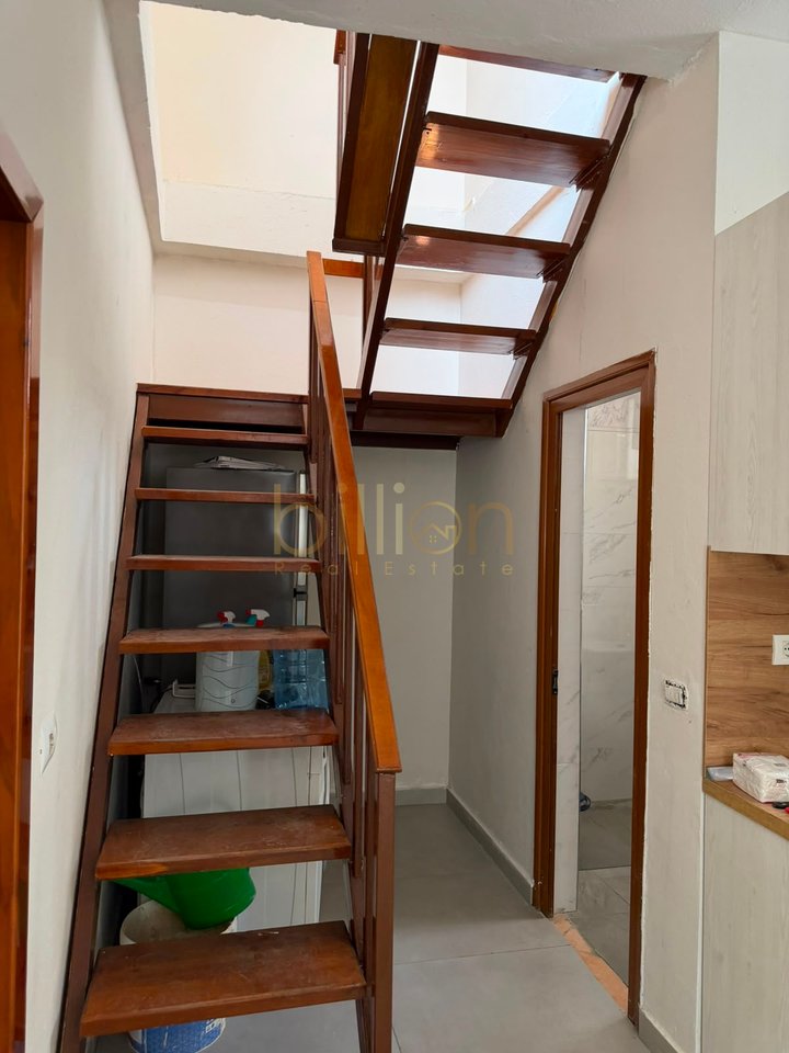AFFITTASI AMBIENTE 100 M² PRESSO IL BOULEVARD ZOGU I