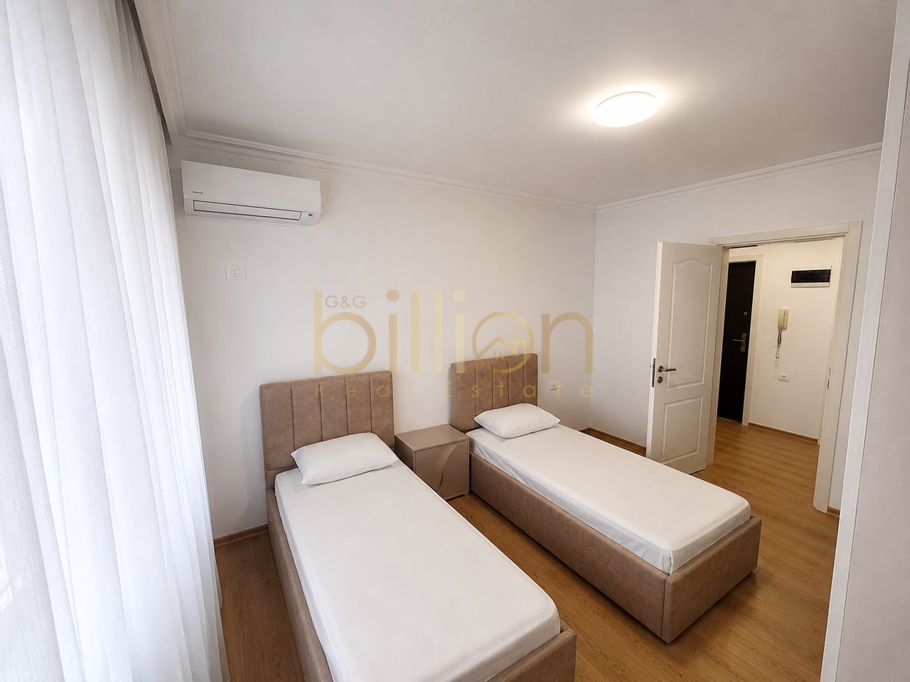 RENT,APARTMENT 2+1+2,DOWNTOWN TIRANA
