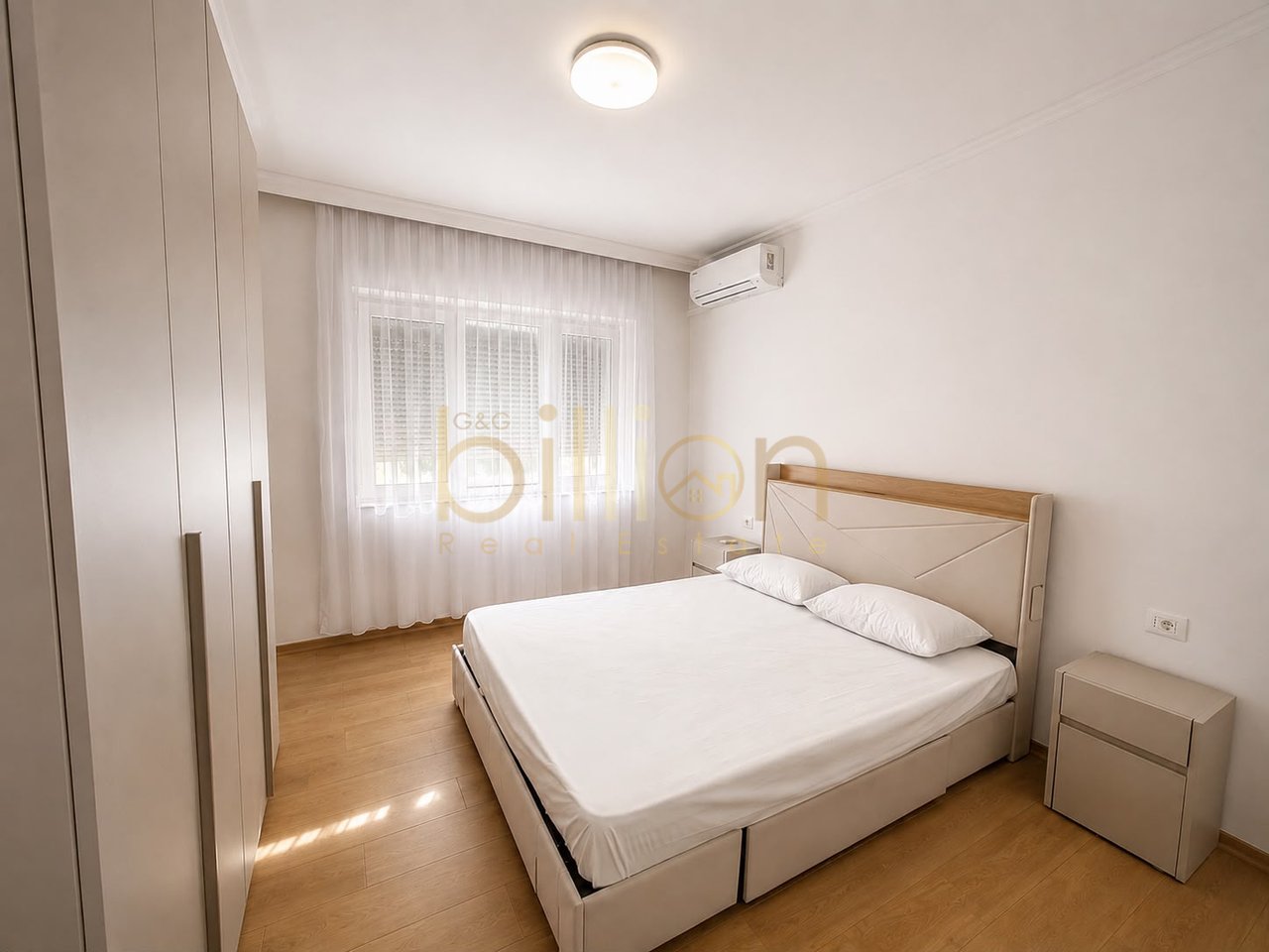 RENT,APARTMENT 2+1+2,DOWNTOWN TIRANA