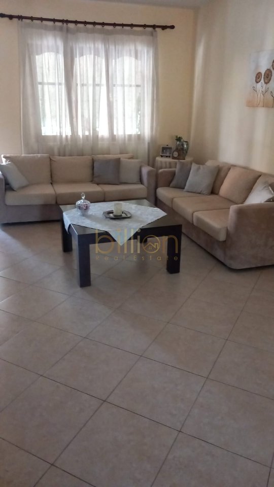 APARTAMENT 2+1 ME QIRA TEK  RRUGA MYSLYM KETA
